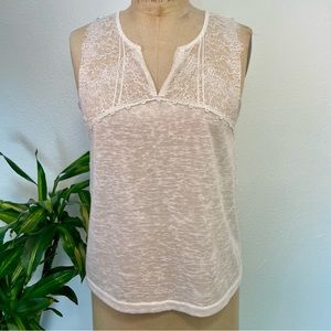🤠Grace and Mila Scallop Lace White Tank Top in Size Small🤠
